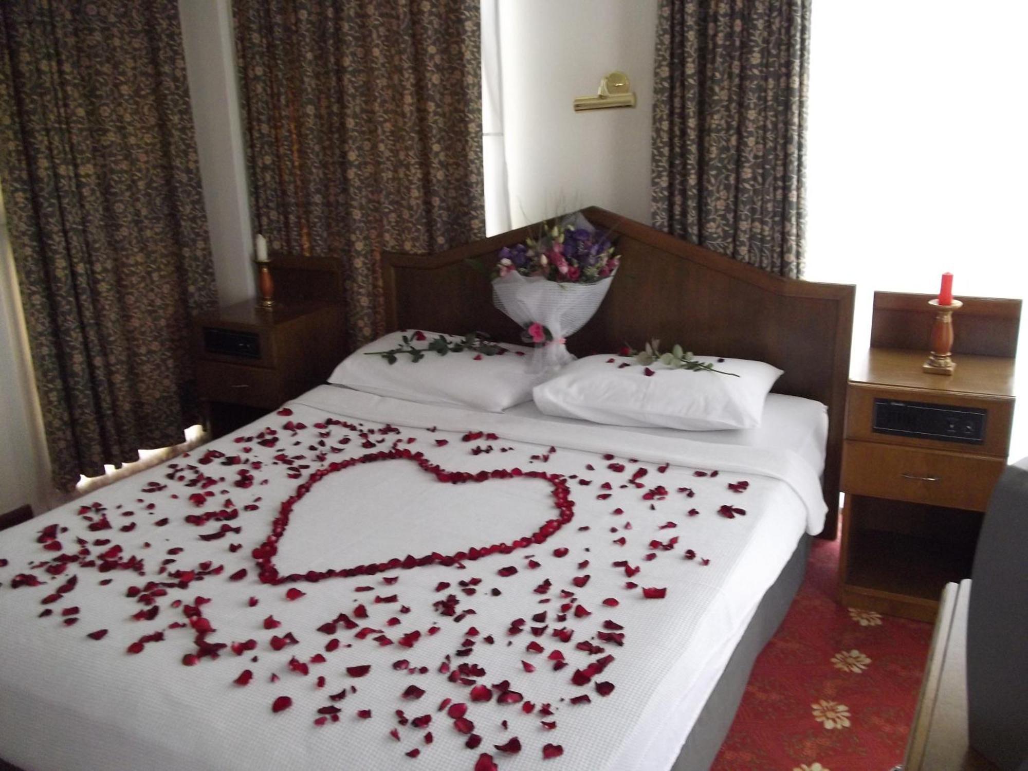 Antik Ridvan Hotel Çeşme Εξωτερικό φωτογραφία